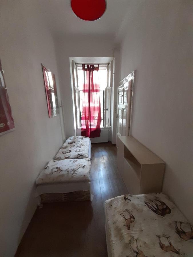 Valentin Apartman Appartement Boedapest Buitenkant foto